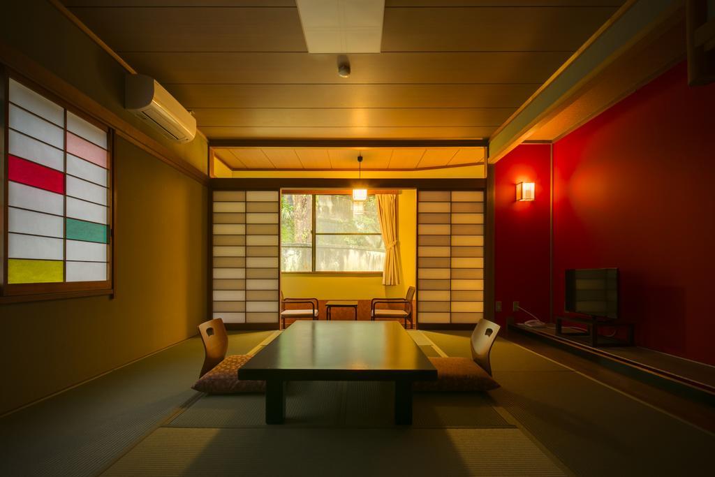 Yugawara-Onsen Komachikan Exterior photo